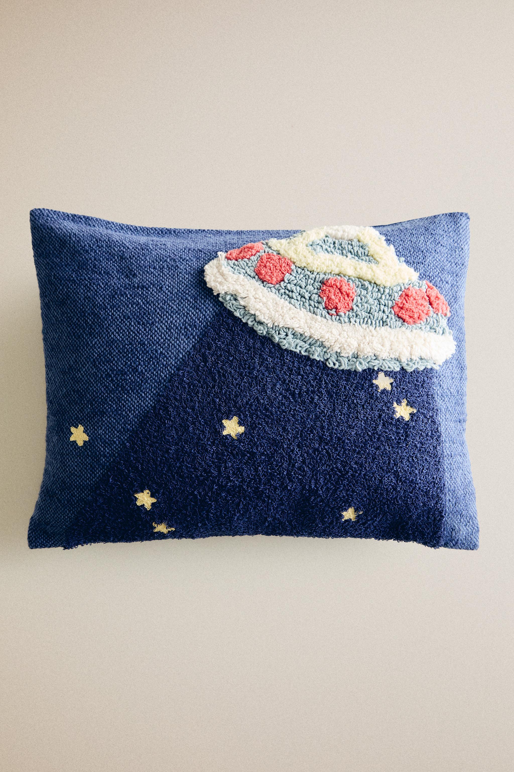 KIDS' FLYING SAUCER THROW PILLOW COVER